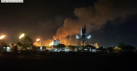 Gigantyczny pożar rafinerii