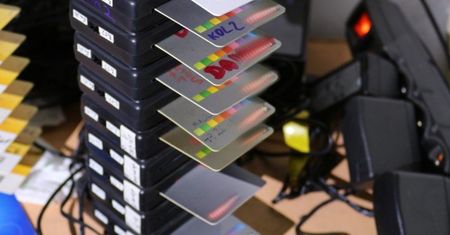 NIELEGALNIE ROZPROWADZAŁ SYGNAŁ TELEWIZYJNY. ŁĄCZNE STRATY SZACOWANE SĄ NA KWOTĘ OKOŁO 6 MLN ZŁOTYCH