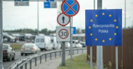 MSZ o koronawirusie: przed wyjazdem za granicę warto sprawdzić, czy to bezpieczne