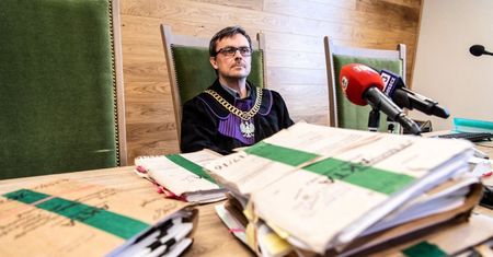 300 tys. zł zadośćuczynienia od Kościoła dla ofiary księdza pedofila