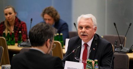 Polska rozważy wspólne zakupy szczepionek przeciw koronawirusowi
