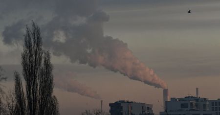 Awaria przyczyną pożaru w Elektrociepłowni Siekierki w Warszawie