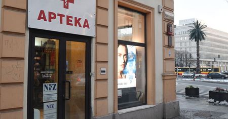 W Polsce w 2019 roku zniknęły 533 apteki, prawie 100 “uśpionych”
