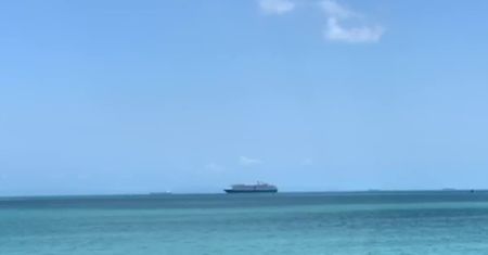 Statek wycieczkowy MS Westerdam zawinął wreszcie do portu w Kambodży. Na pokładzie nie ma zarażonych koronawirusem