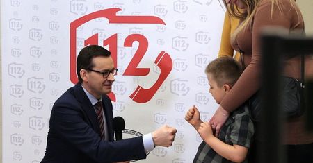 Matka zasłabła, 6-latek zadzwonił po karetkę.