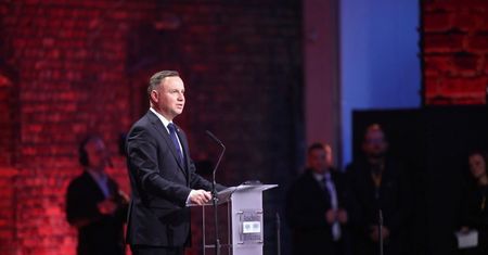 Prezydent: mija 75 lat od kiedy kilka tysięcy więźniów Auschwitz doczekało wyzwolenia przez Armię Czerwoną