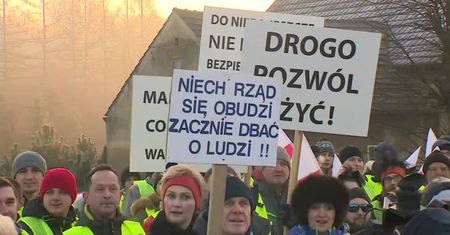 Mieszkańcy Krzyszkowic zablokowali zakopiankę. Domagają się bezpiecznego przejścia dla pieszych