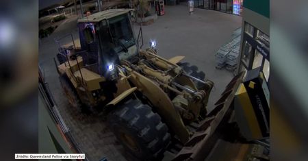 Ukradł bankomat przy użyciu… koparki. Szuka go policja