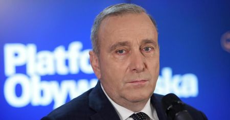Schetyna zrezygnował z kandydowania na szefa PO i rekomendował na to stanowisko Siemoniaka
