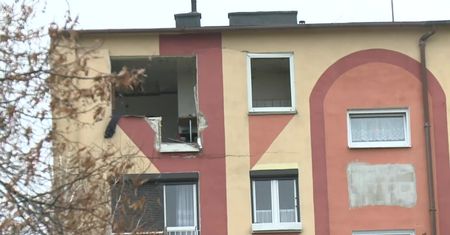 W bloku w Wielkopolsce wybuchła butla z gazem. Jedna osoba poważnie poparzona