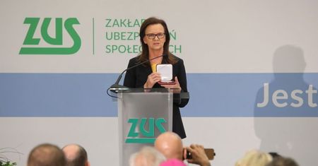Prezes ZUS: w 2019 r. w ramach e-składki wpłacono ponad 280 mld zł