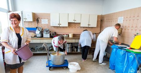 720 szkół otrzymało w 2019 r. wsparcie z programu “Posiłek w szkole i w domu”