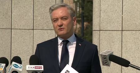 R. Biedroń: 70 mld zł dla banków, a tylko 7 mld zł na ratowanie służby zdrowia.