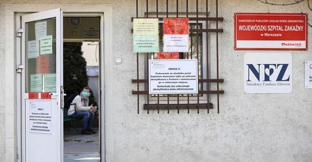 Prawie dwa tys. osób hospitalizowanych z powodu koronawirusa, ponad 100 tys. objętych kwarantanną