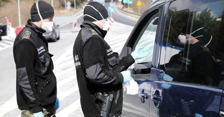W sobotę skontrolowano 20,5 tys. osób wjeżdżających do Polski