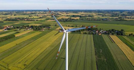 EBI: 60 mln euro na projekt farmy wiatrowej w Polsce