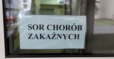 MZ: 128 osób hospitalizowanych, 1299 w kwarantannie domowej, 6184 pod nadzorem sanepidu