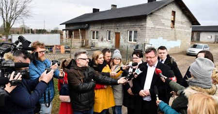 Wiceminister sprawiedliwości w obronie matki, której sąd odebrał 11 dzieci