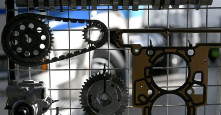 Prawie 50 proc. firm motoryzacyjnych odczuło zakłócenia dostaw z powodu koronawirusa