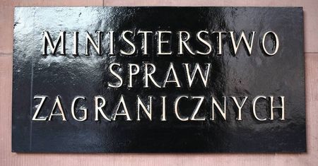 16 lotów w niedzielę w ramach akcji “LOT do Domu”