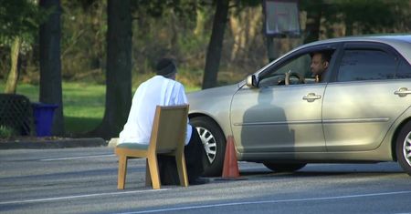 Ze względu na pandemię koronawirusa w Maryland można się wyspowiadać… bez wysiadania z samochodu