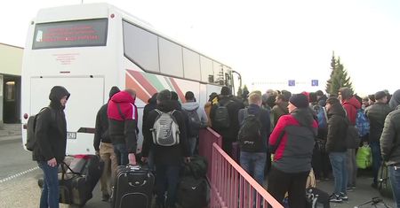 Ukraińcy masowo wyjeżdżają z Polski z powodu koronawirusa i braku pracy