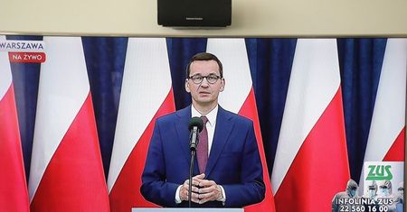 Premier przedstawił założenia pakietu antykryzysowego; jego szacunkowa wartość to ok. 212 mld zł