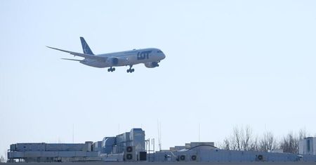 W środę w ramach akcji LOT do Domu rejsy do Warszawy z Delhi, Bangkoku, Nowego Jorku i Toronto
