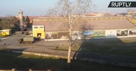 We Włoszech powstają polowe szpitale dla zakażonych koronawirusem. Pierwszy ma być gotowy w 72 godziny