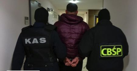 Grupa wyłudzająca VAT rozbita w Wielkopolsce. Zatrzymano pięć osób