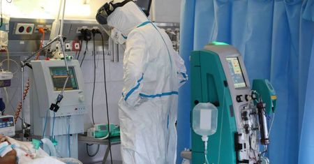 400 nowych zakażeń koronawirusem; kolejne 12 osób zmarło