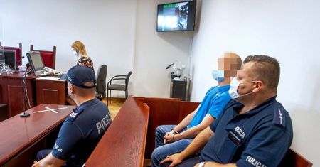 Ruszył proces 32-latka, który znęcał się nad żoną i sześciorgiem dzieci