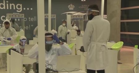 Jordania otwiera lotniska dla lotów międzynarodowych. Jest szereg obostrzeń