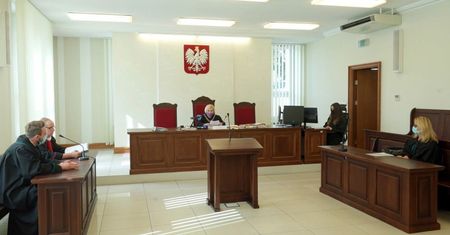 Prawomocnie utrzymane kary grzywny w białostockim procesie lekarza i położnych