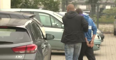 Zarzut usiłowania zabójstwa dla nożownika, który zaatakował 16-latkę. Grozi mu dożywocie