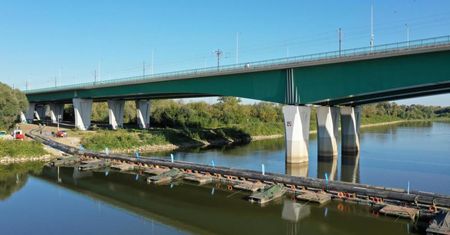 Tymczasowy rurociąg gotowy, od niedzieli ścieki nie trafiają do Wisły