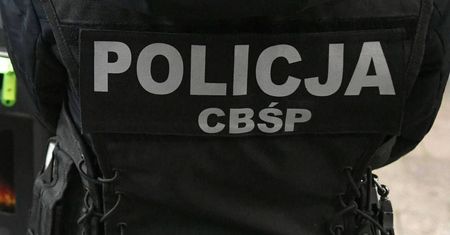 CBŚP i policja rozbiły zorganizowaną grupę hakerów