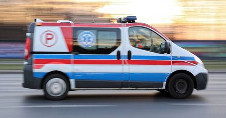 Toruń: sześciolatek wypadł z okna na II piętrze
