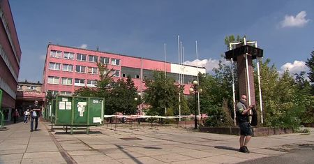 Pojechali autobusem nad morze, tak powstało nowe ognisko koronawirusa. Górnicy z kopalni w Rudzie Śląskiej zakażeni