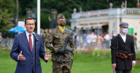 Premier złożył wieniec przed Pomnikiem Powstańców Śląskich w Katowicach