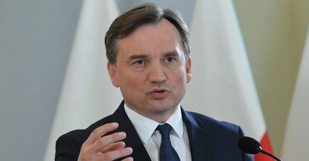 Szef MS zapowiedział projekt zaostrzający kary za przestępstwa seksualne