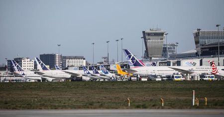 Z powodu pandemii 45 krajów na rządowej liście z zakazami międzynarodowego ruchu lotniczego