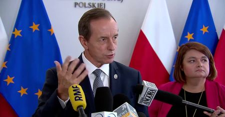 Już trzech senatorów z koronawirusem. Zaprzysiężenie prezydenta odbędzie się w zaostrzonym reżimie sanitarnym