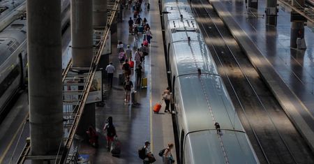 Naukowcy zbadali ryzyko zakażenia się COVID-19 w pociągach