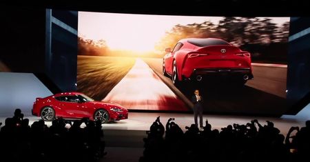 Detroit Auto Show 2019: Fernando Alonso pod wrażeniem nowej Supry