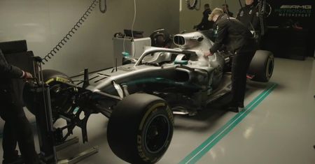 Nowy bolid Mercedesa wyjechał na tor Silverstone. Hamilton: Musimy jeszcze popracować nad pewnymi rzeczami