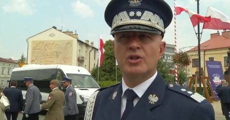 Sypał konfetti wiceministrowi Zielińskiemu, teraz został awansowany