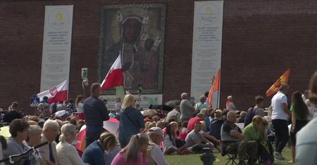Tysiące pielgrzymów na Jasnej Górze. Powitał ich kard. Kazimierz Nycz