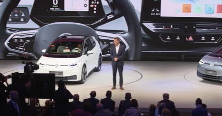 Targi motoryzacyjne we Frankfurcie: Volkswagen elektrykami stoi