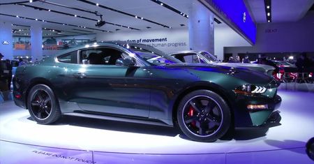 Bohater jednego z najsłynniejszych pościgów doczekał się następcy. Ford zaprezentował Mustanga Bullitt Steve’a McQueena w odświeżonej wersji na 2019 rok